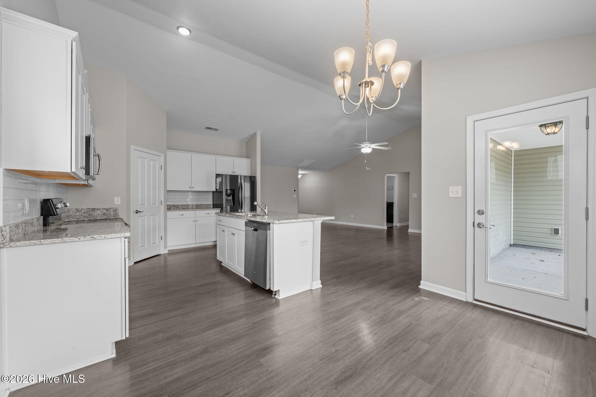 339 Station House Road New Bern, NC 28562 - Photo 11 of 33 36-web-or-mls-DSC_7441