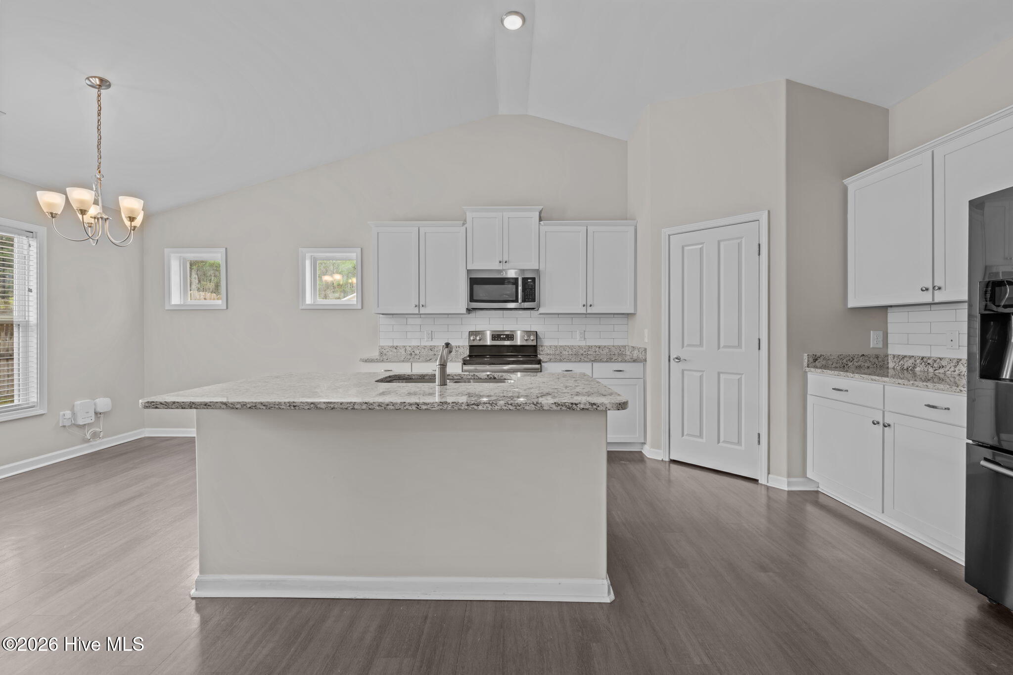 339 Station House Road New Bern, NC 28562 - Photo 8 of 33 34-web-or-mls-DSC_7435