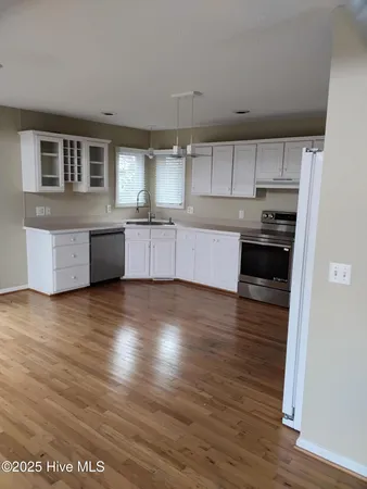 $2,800 | 202 Lagoon Court, Emerald Isle, NC 28594