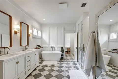 $700,000 | 6011 Williamsburg Way, Tampa, FL 33625