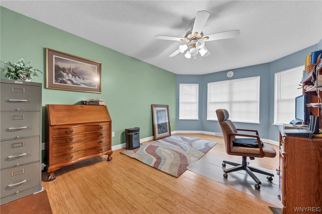 7237 Townline Road Pendleton, NY 14120 - Photo 41 of 50 bed 2