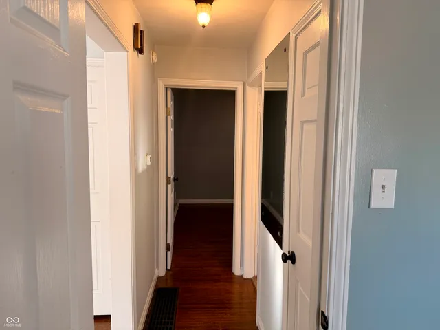 $1,800 | 1524 East 54th Street, Indianapolis, IN 46220