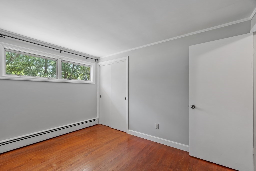 38 Mayflower Road Leicester, MA 01524 - Photo 16 of 31 Gallery Image 16