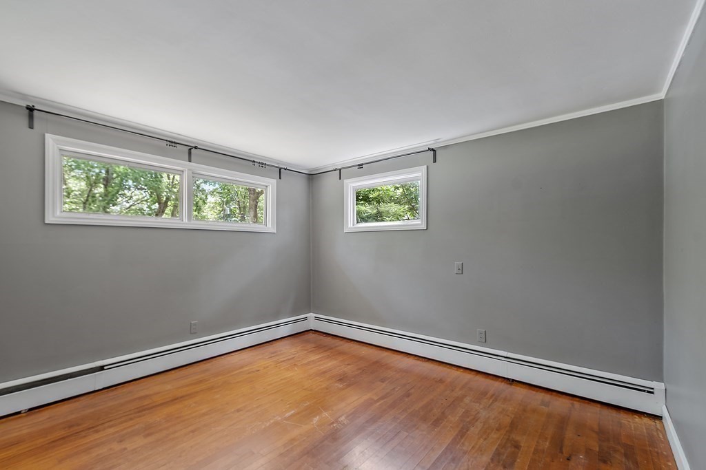 38 Mayflower Road Leicester, MA 01524 - Photo 18 of 31 Gallery Image 18