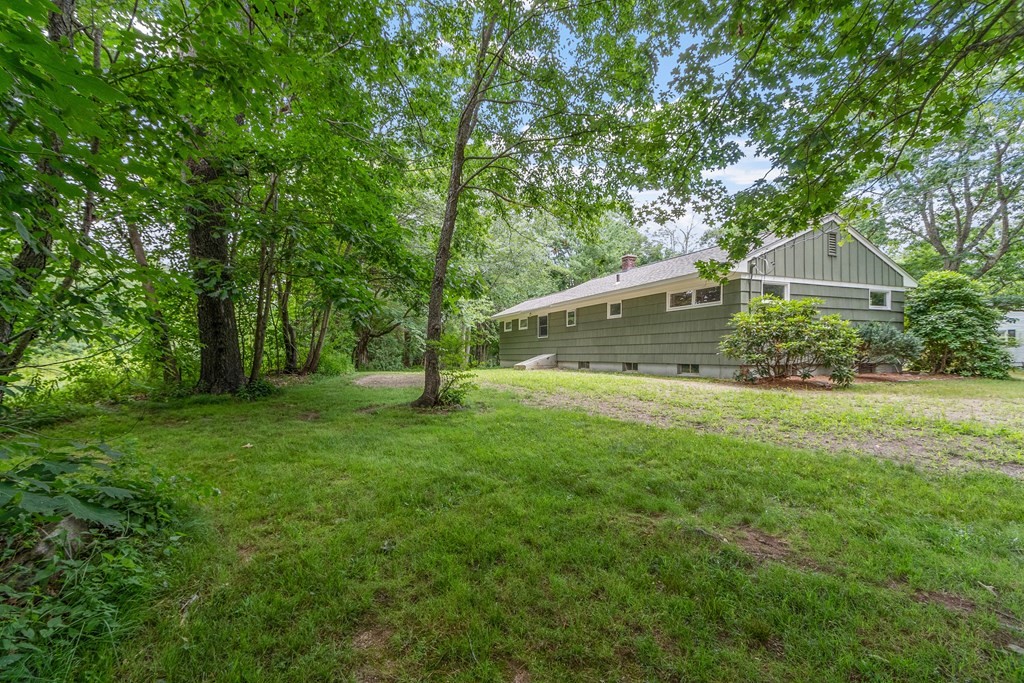 38 Mayflower Road Leicester, MA 01524 - Photo 29 of 31 Gallery Image 29