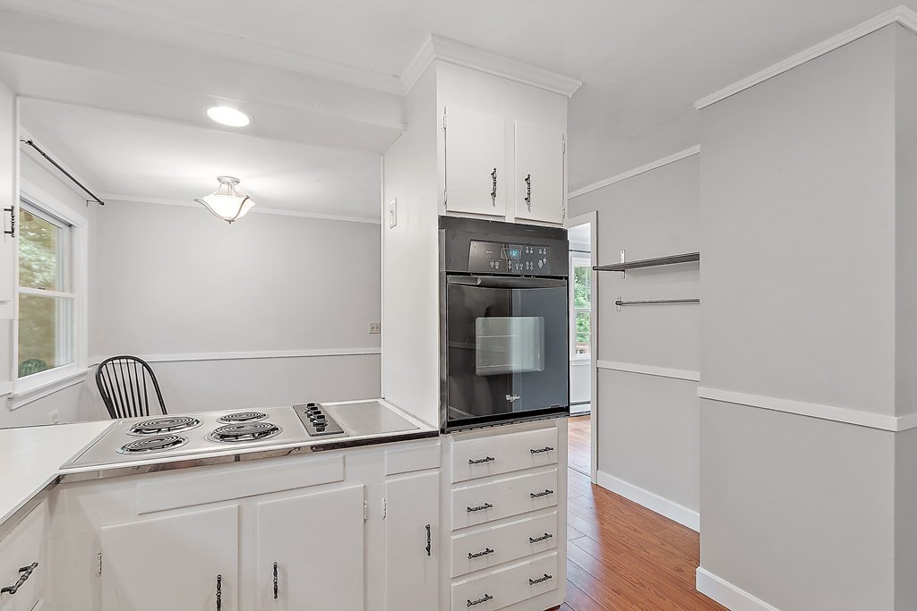 38 Mayflower Road Leicester, MA 01524 - Photo 9 of 31 Gallery Image 9