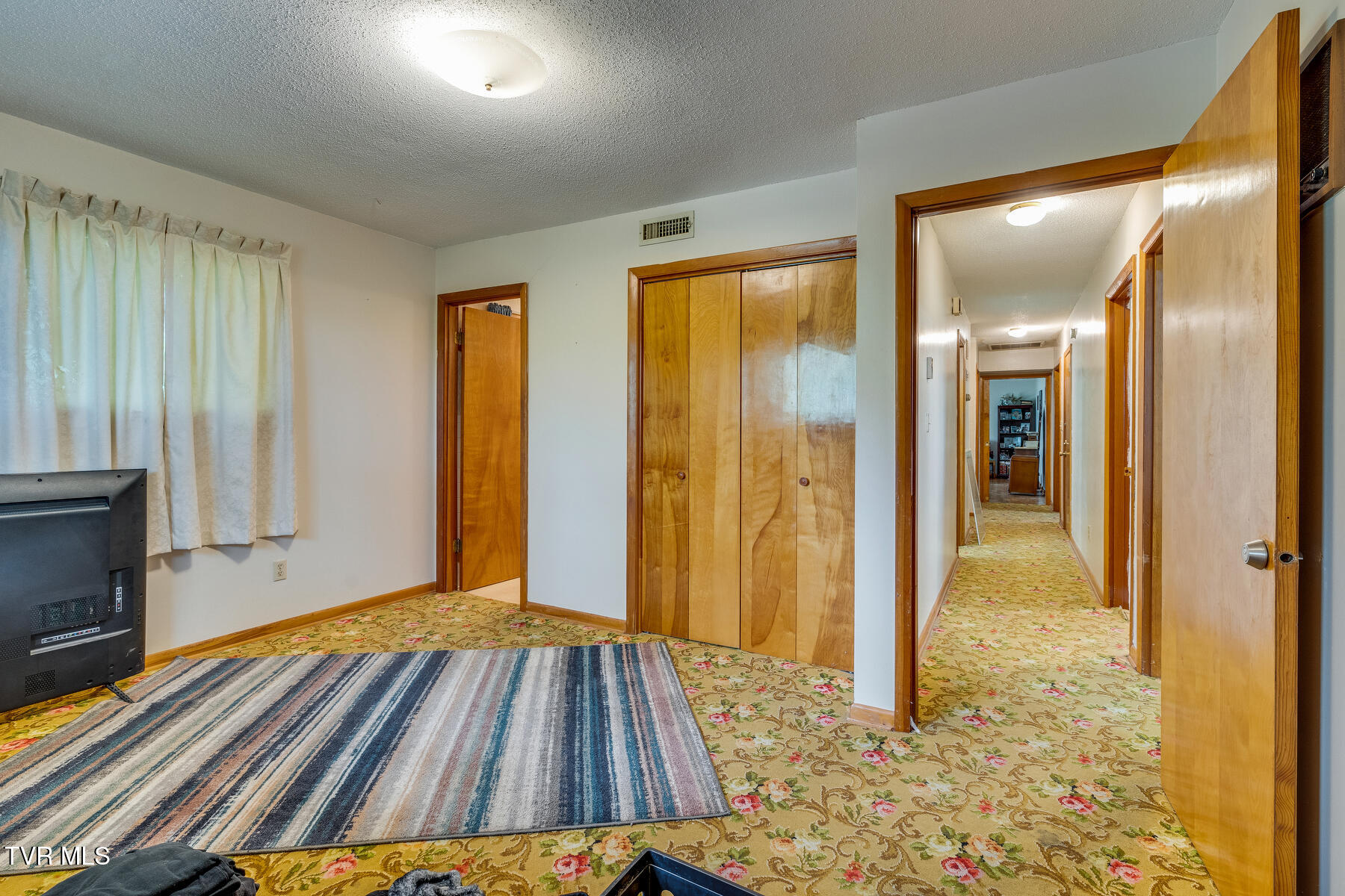 4501 Old Stage Road Kingsport, TN 37664 - Photo 16 of 35 016