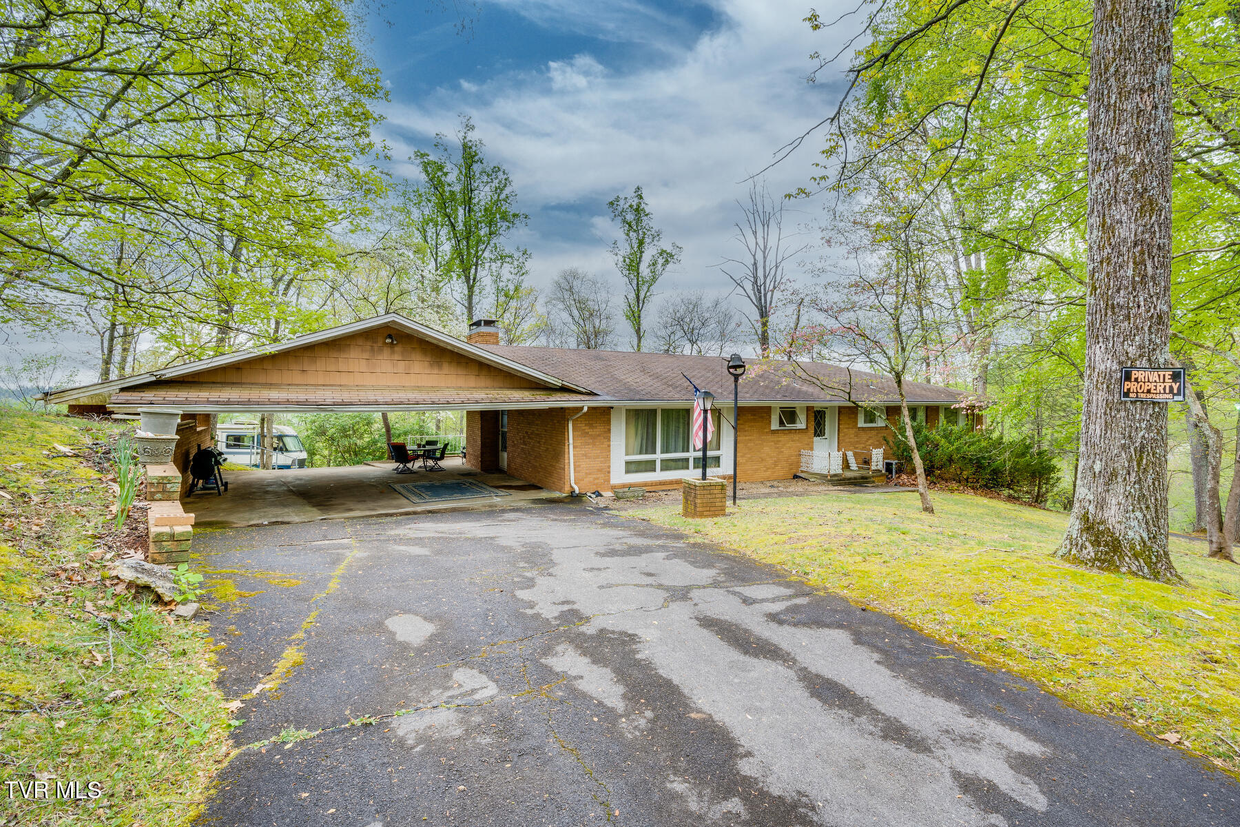 4501 Old Stage Road Kingsport, TN 37664 - Photo 2 of 35 002