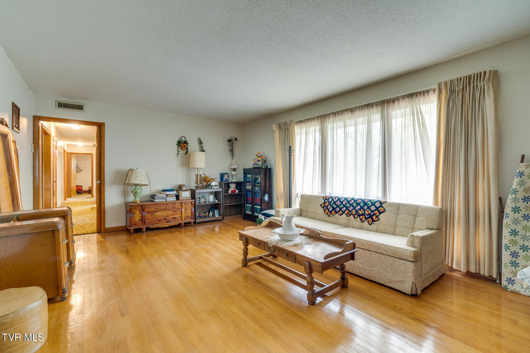 4501 Old Stage Road Kingsport, TN 37664 - Photo 7 of 35 007