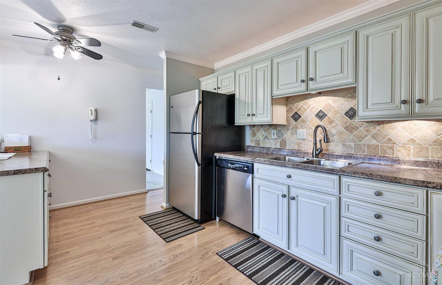 5654 Bridgetown Road, Unit 25 Cincinnati, OH 45248 - Photo 32 of 35 Gallery Image 32