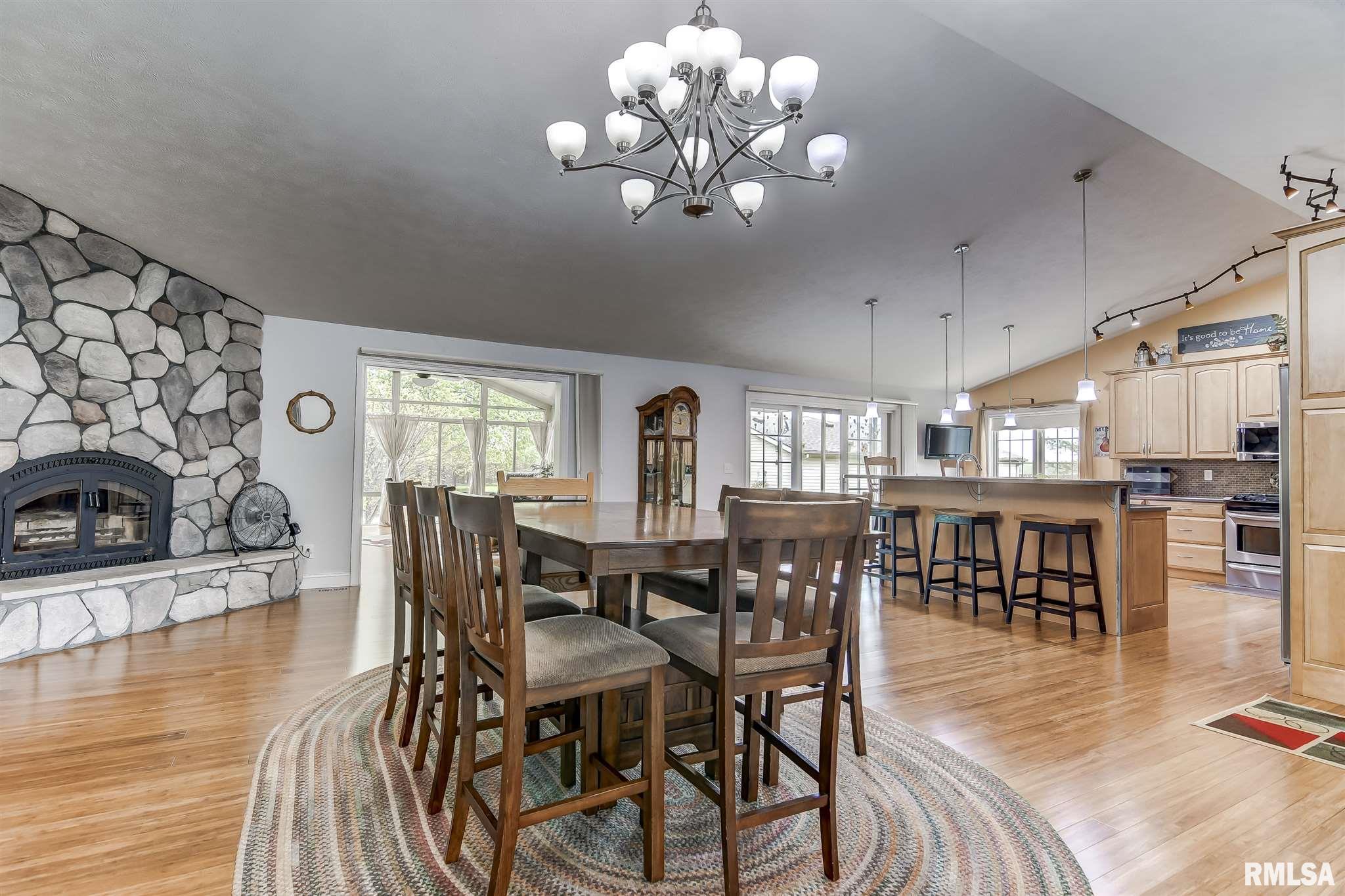546 Jostes Road Rochester, IL 62563 - Photo 7 of 50