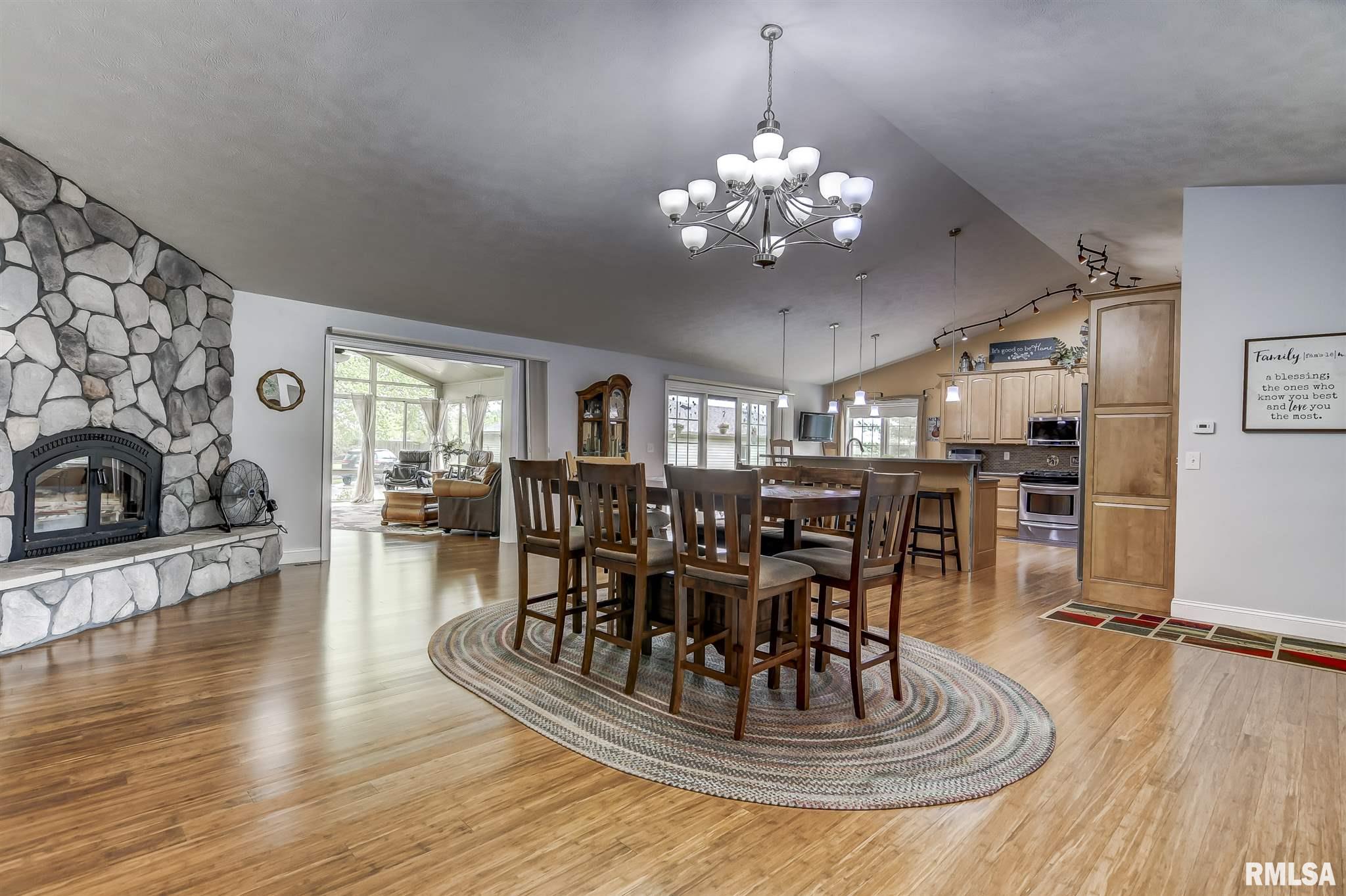 546 Jostes Road Rochester, IL 62563 - Photo 8 of 50
