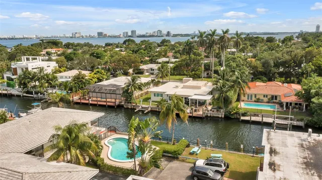 $2,350 | 1316 Northeast 105th Street, Unit 202, Miami Shores, FL 33138