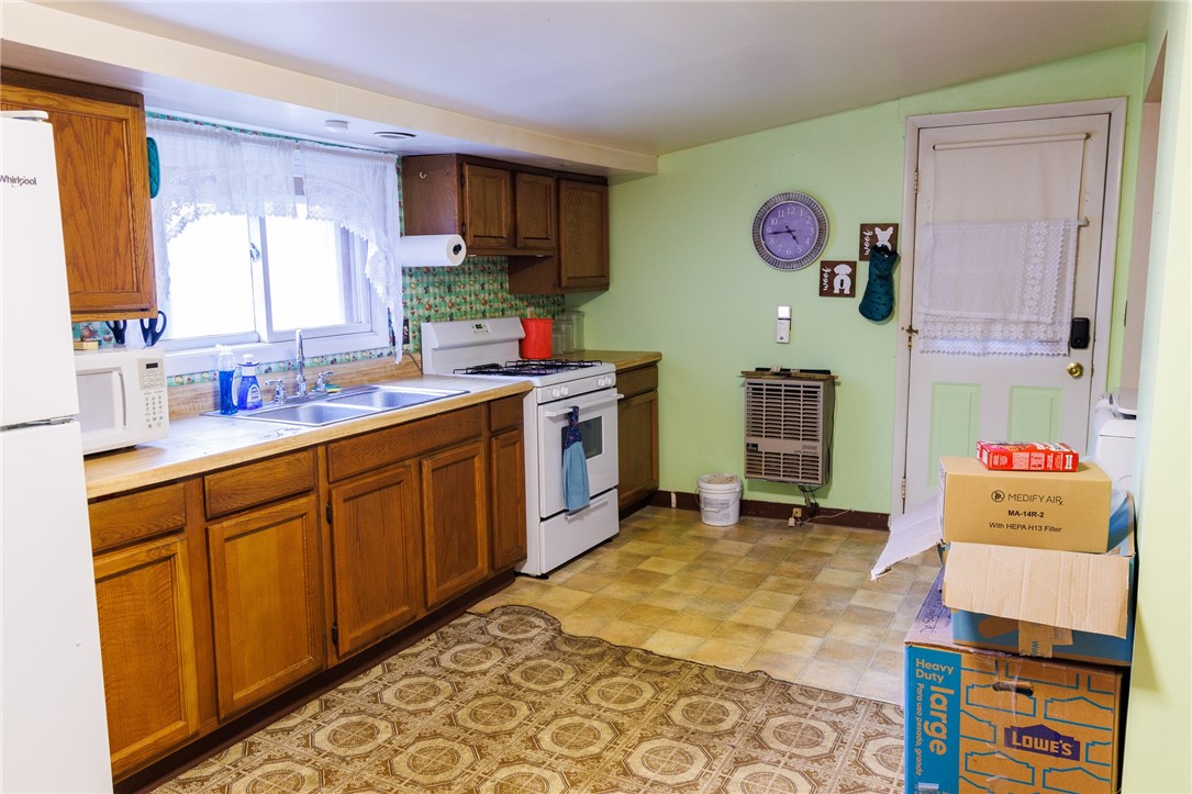 4585 Mayflower Road Gorham, NY 14424 - Photo 3 of 13 kitchen