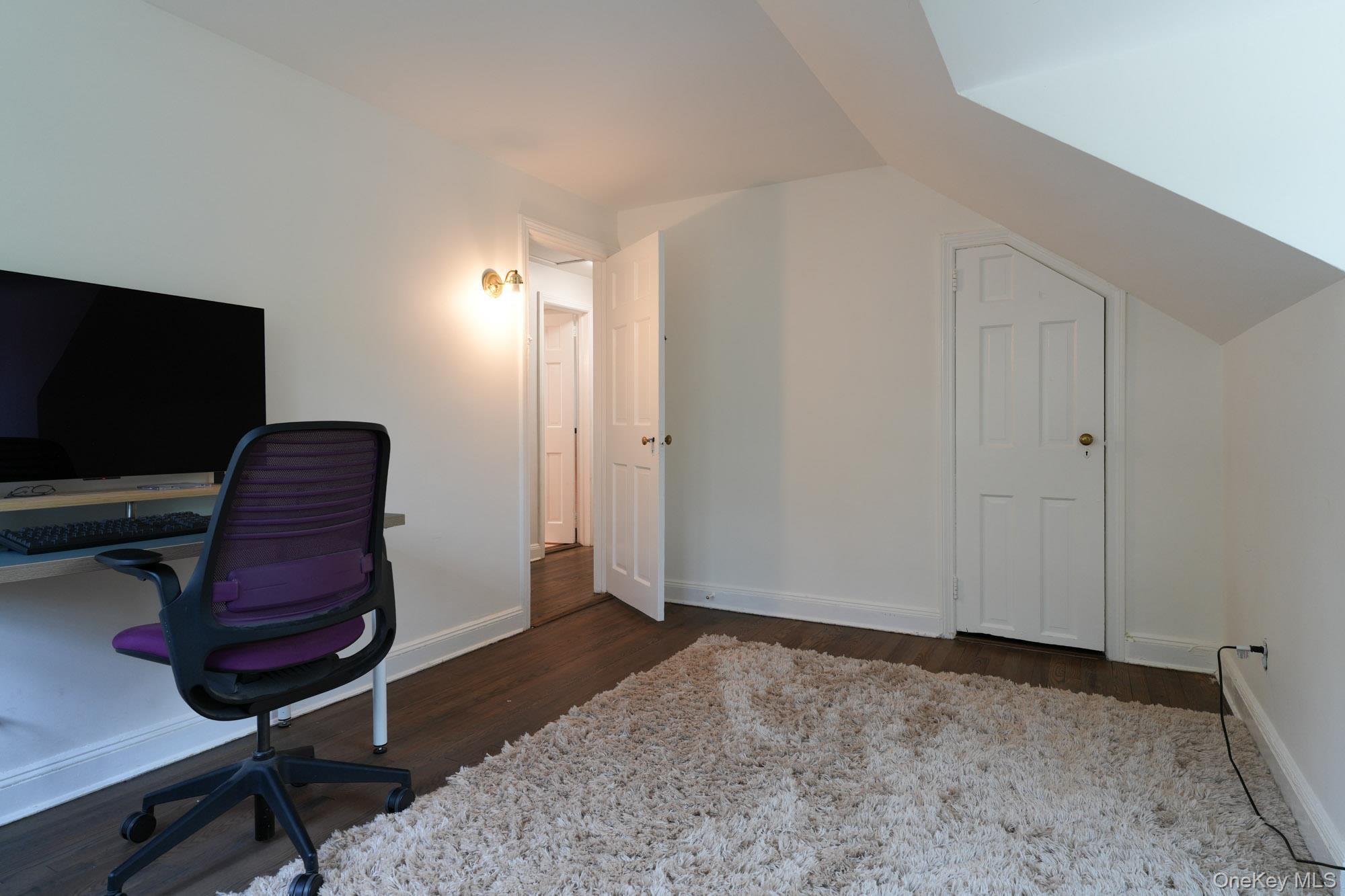 10 Ridge Road Williston Park, NY 11596 - Photo 16 of 39