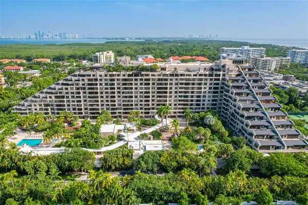 $2,649,000 | 151 Crandon Boulevard, Unit 345, Key Biscayne, FL 33149