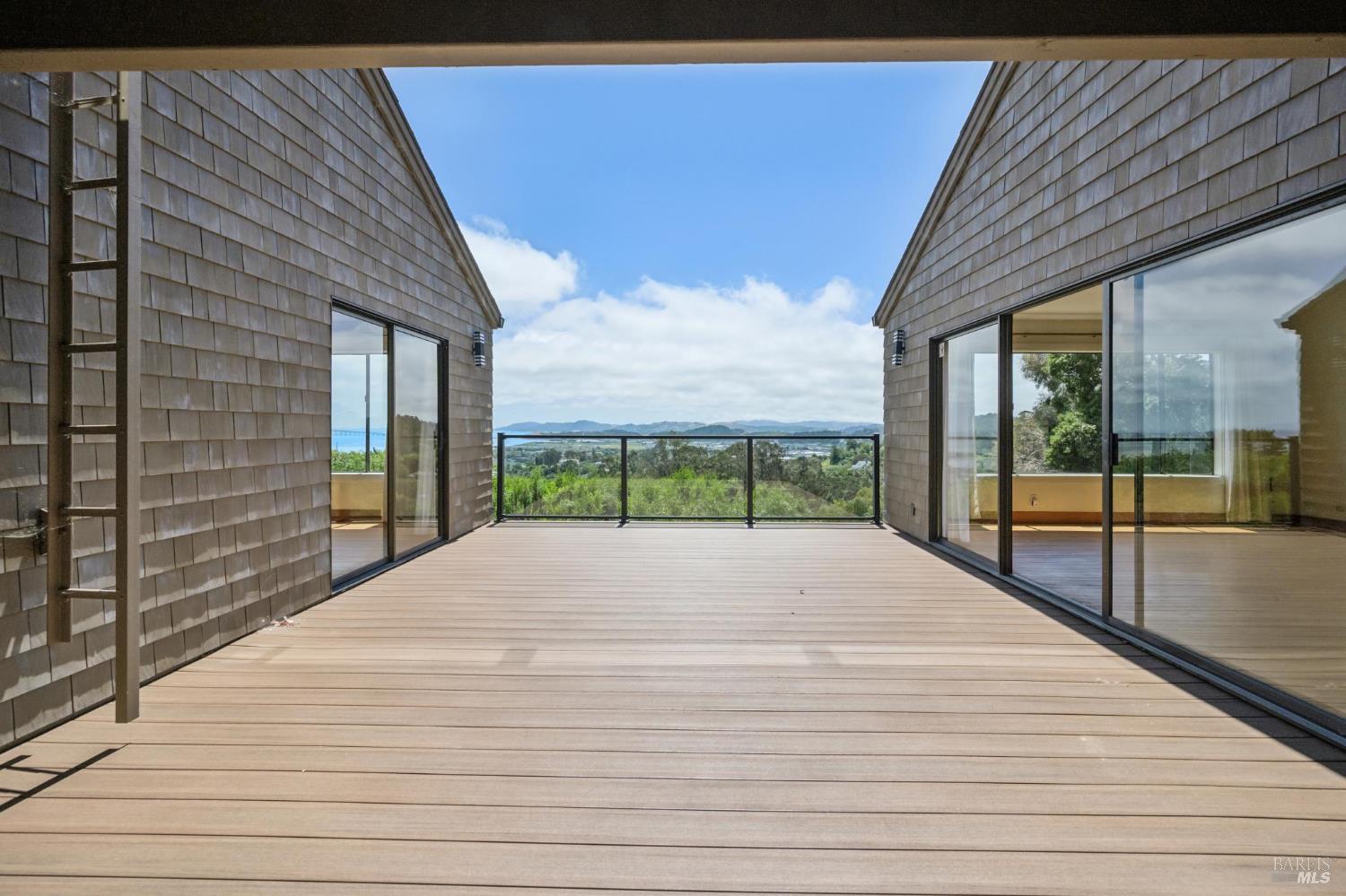 260 Highland Avenue San Rafael, CA 94901 - Photo 12 of 66