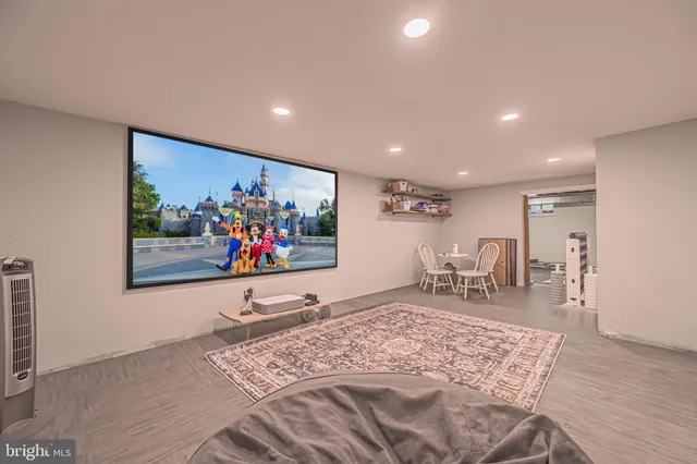 a view of a living room