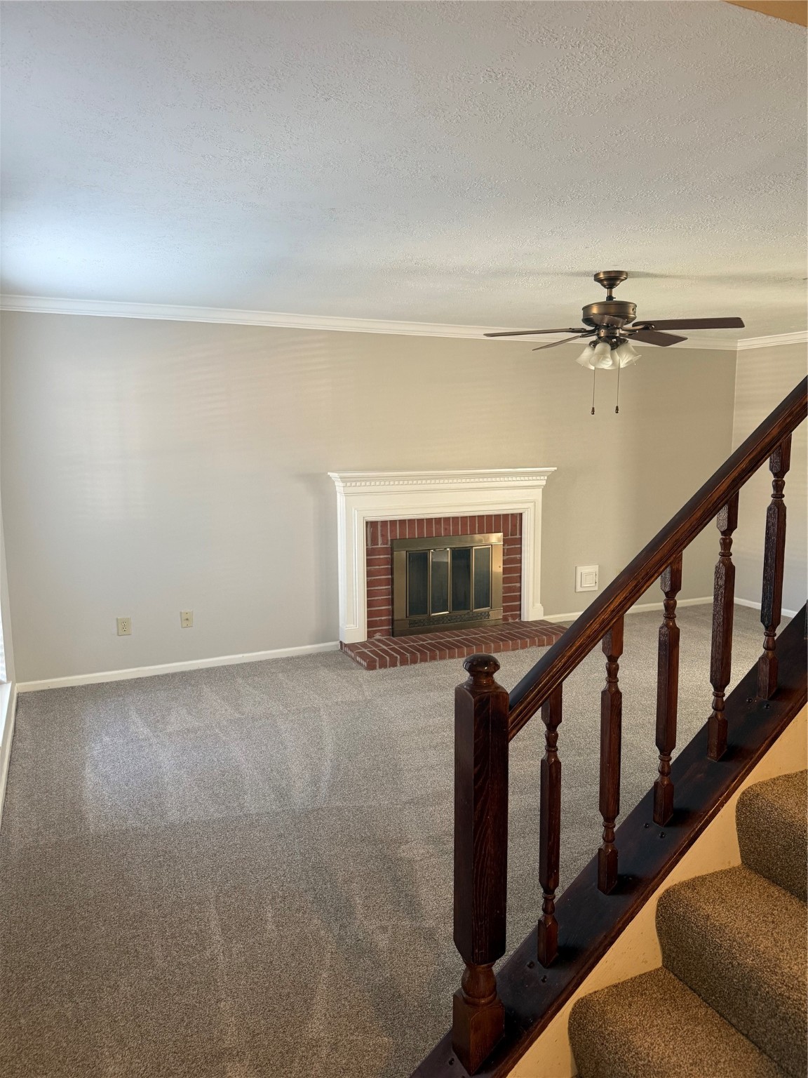 818 Noble Springs Road Houston, TX 77062 - Photo 6 of 12 a view of livingroom with furniture