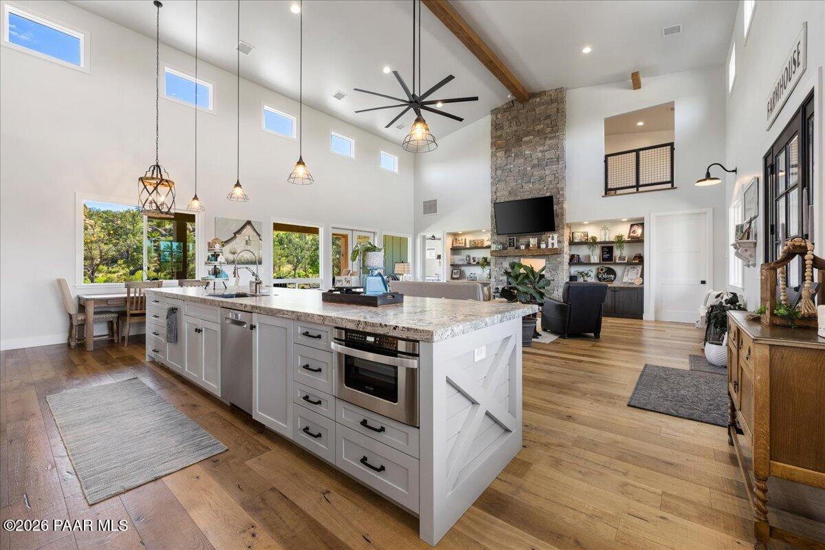 10255 North Chaos Ranch Road Prescott, AZ 86305 - Photo 14 of 97 044-Kitchen