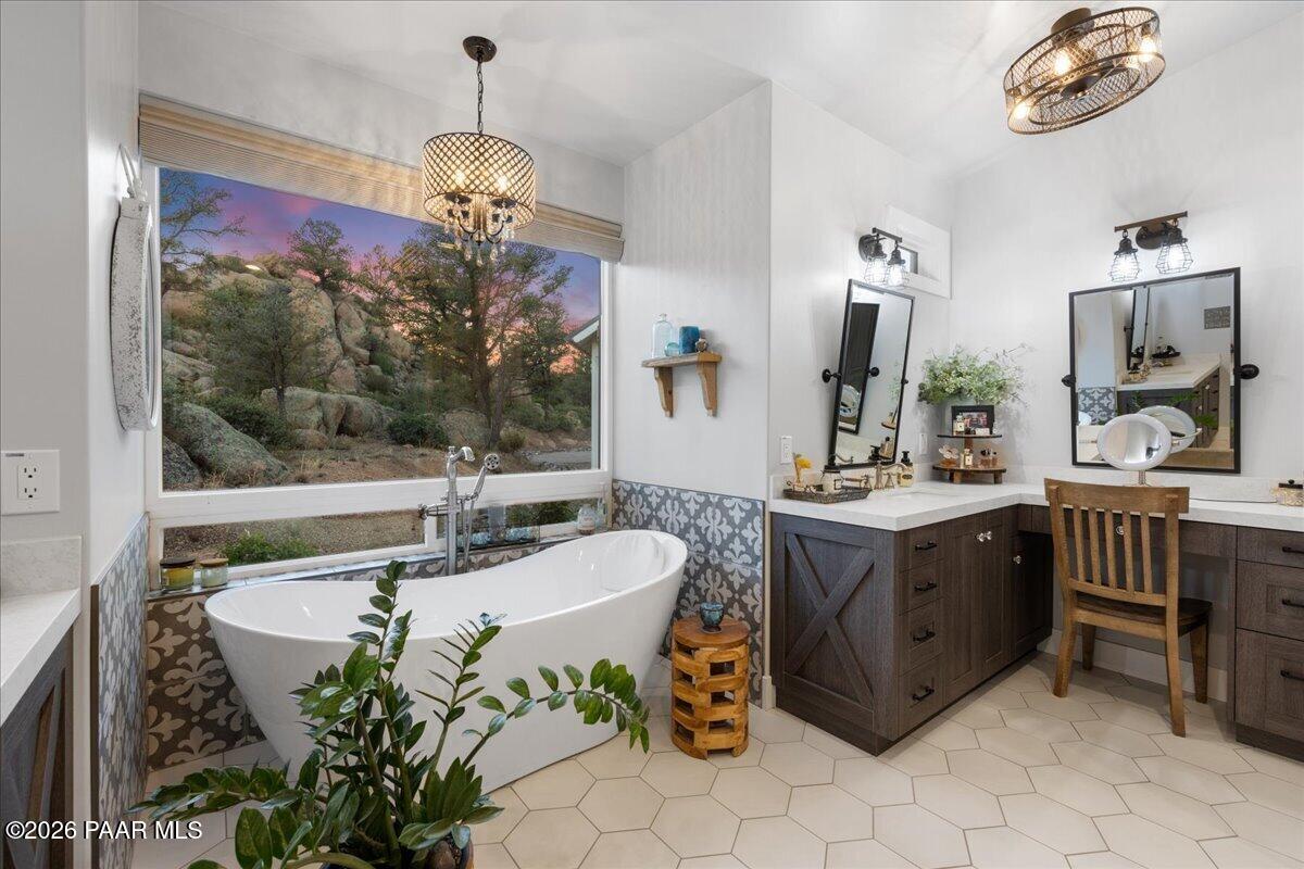10255 North Chaos Ranch Road Prescott, AZ 86305 - Photo 35 of 97 056-Master Suite