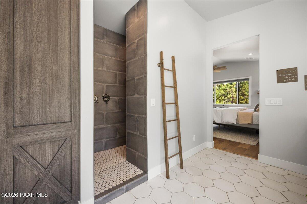 10255 North Chaos Ranch Road Prescott, AZ 86305 - Photo 38 of 97 058-Master Suite