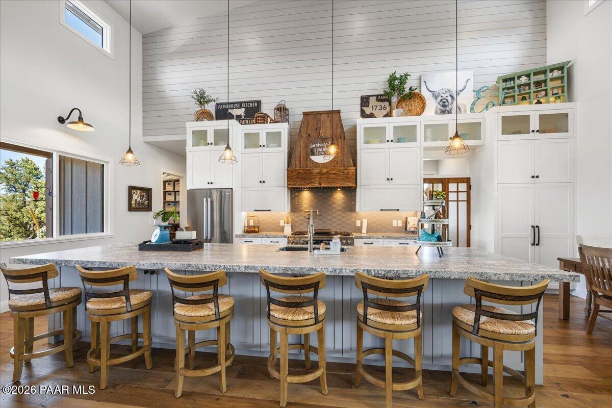 10255 North Chaos Ranch Road Prescott, AZ 86305 - Photo 5 of 97 032-Kitchen