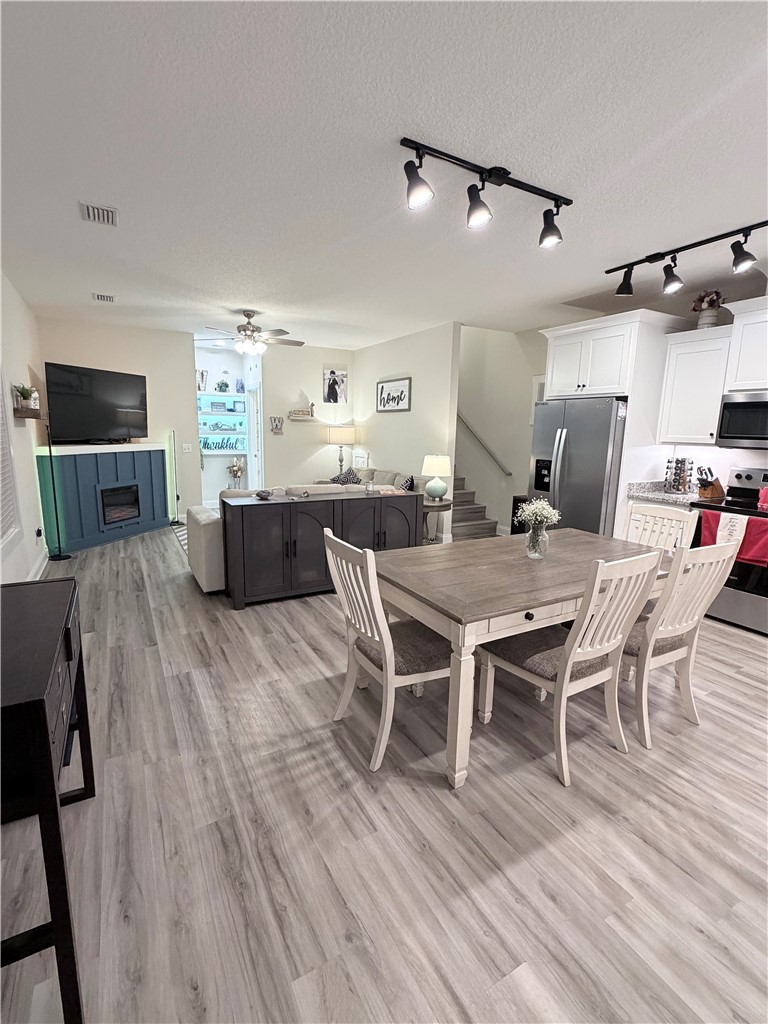 106 Crown Circle Brunswick, GA 31525 - Photo 7 of 25