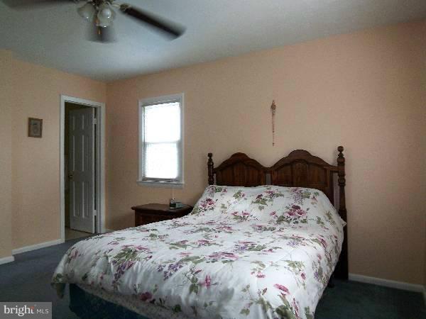 12 Gloucester Road Front Royal, VA 22630 - Photo 21 of 27 Bedroom (Master)