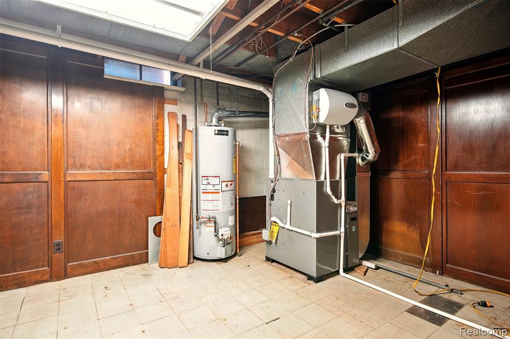 826 Shoreham Road Grosse Pointe Woods, MI 48236 - Photo 28 of 32