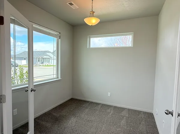 $459,900 | 1734 East C Street, Deer Park, WA 99006