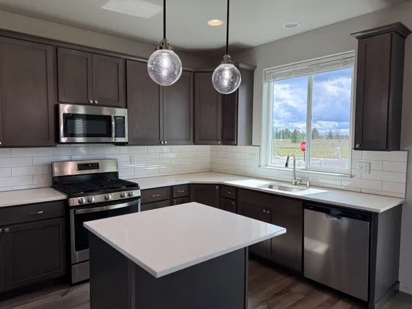 $459,900 | 1734 East C Street, Deer Park, WA 99006