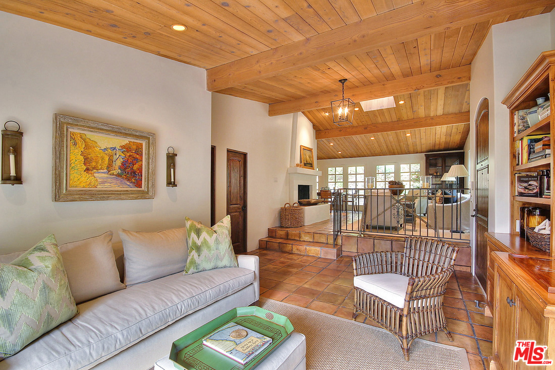 853-853 Jimeno Road Santa Barbara, CA 93103 - Photo 4 of 19 Gallery Image 4