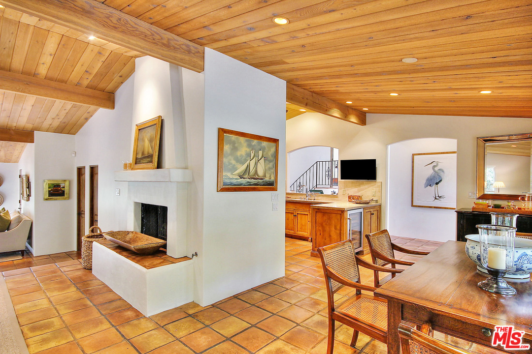 853-853 Jimeno Road Santa Barbara, CA 93103 - Photo 8 of 19 Gallery Image 8