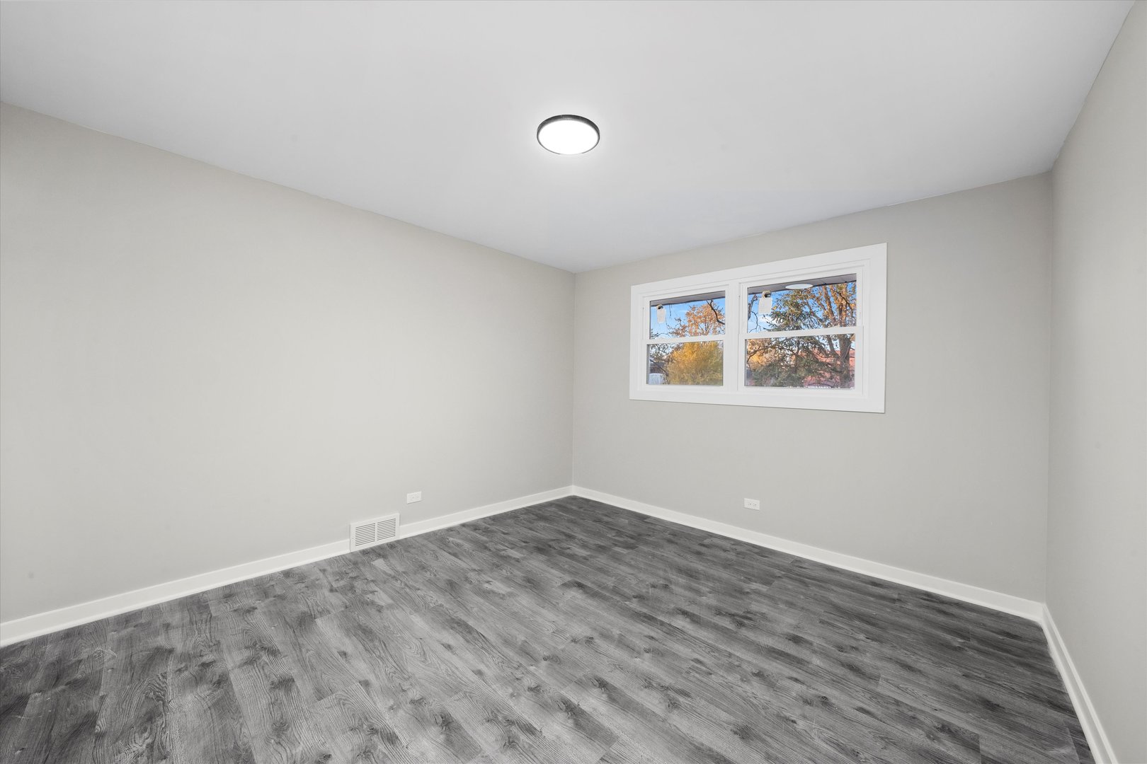 8938 West 85th Place Justice, IL 60458 - Photo 13 of 39 wooden floor in a room