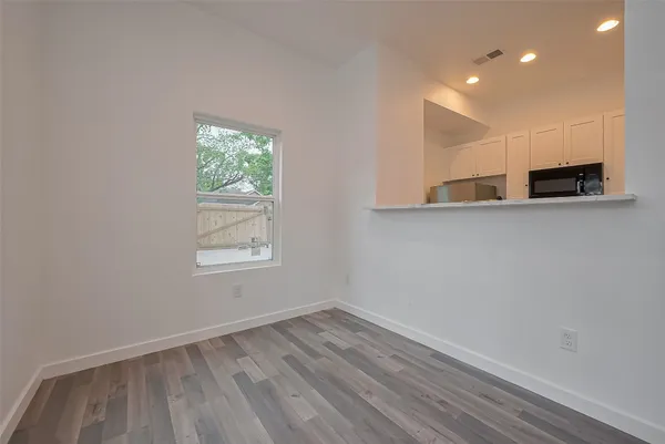 $2,000 | 9005 Hilda Street, Houston, TX 77033