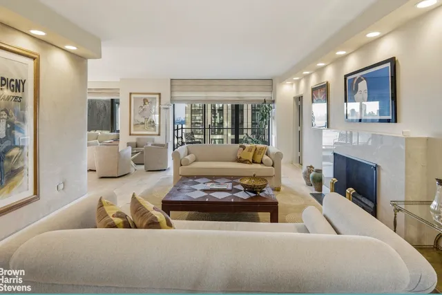 $3,450,000 | 425 East 58th Street, Unit 33D | Sutton Place