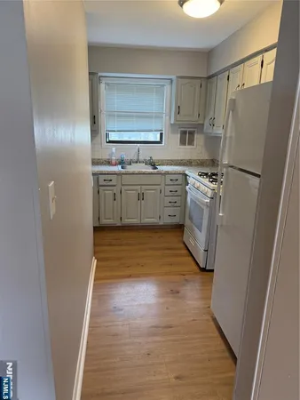 $1,850 | 10 Colonial Drive, Unit H, Little Falls, NJ 07424