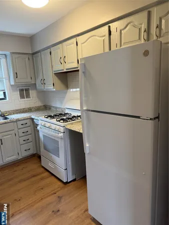 $1,850 | 10 Colonial Drive, Unit H, Little Falls, NJ 07424