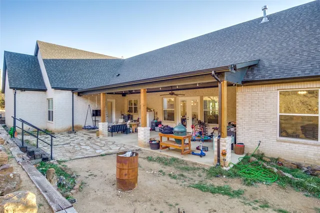 $949,000 | 112 Wooded Acrs Drive, Mineral Wells, TX 76067