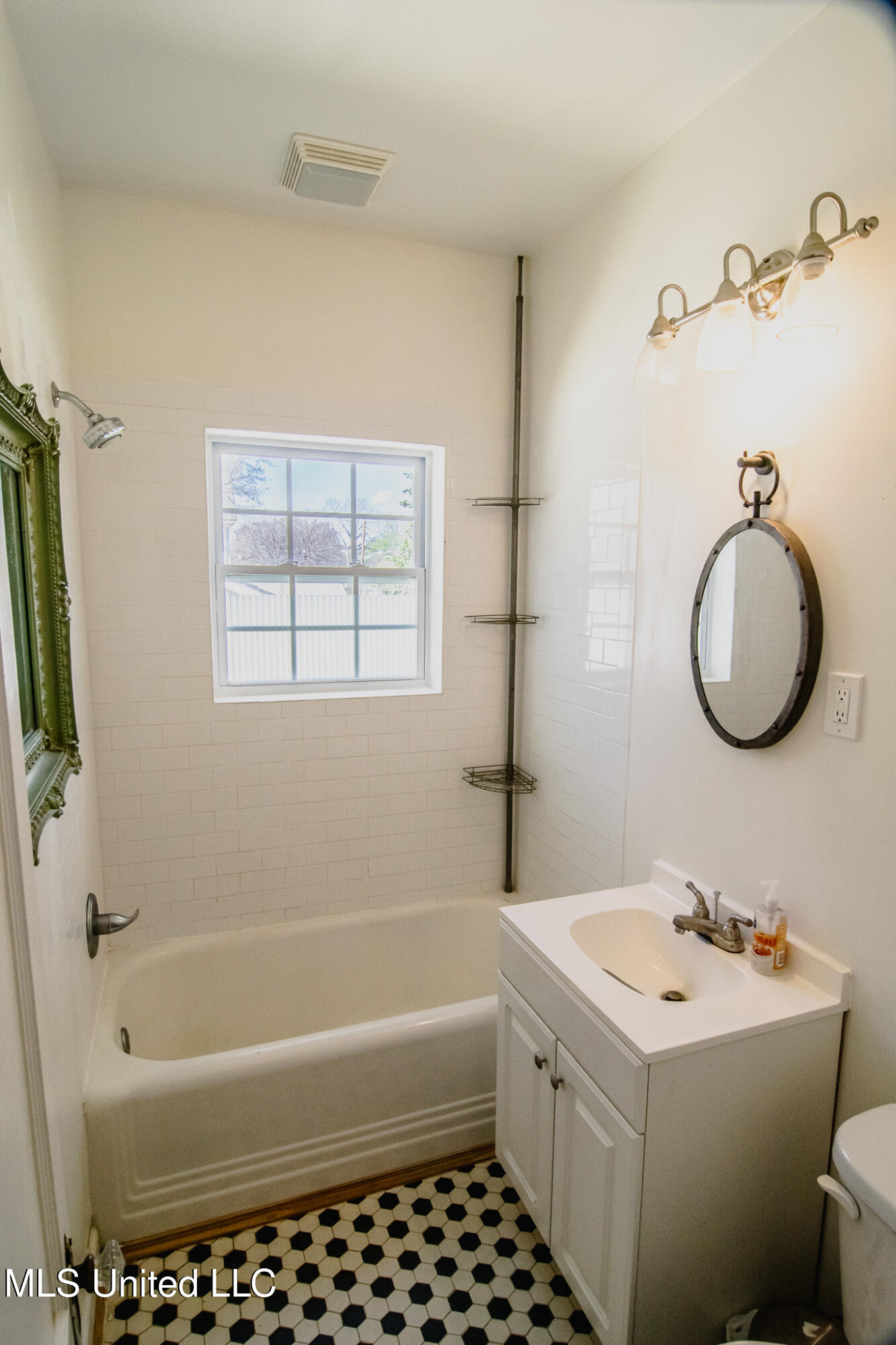 803 North Congress Street, Unit A Jackson, MS 39202 - Photo 11 of 17 DSC_0214