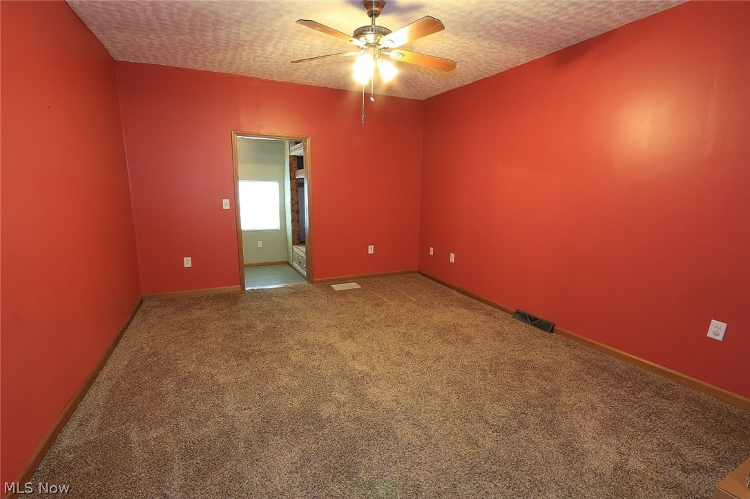 35 West 11th Street Dresden, OH 43821 - Photo 8 of 23