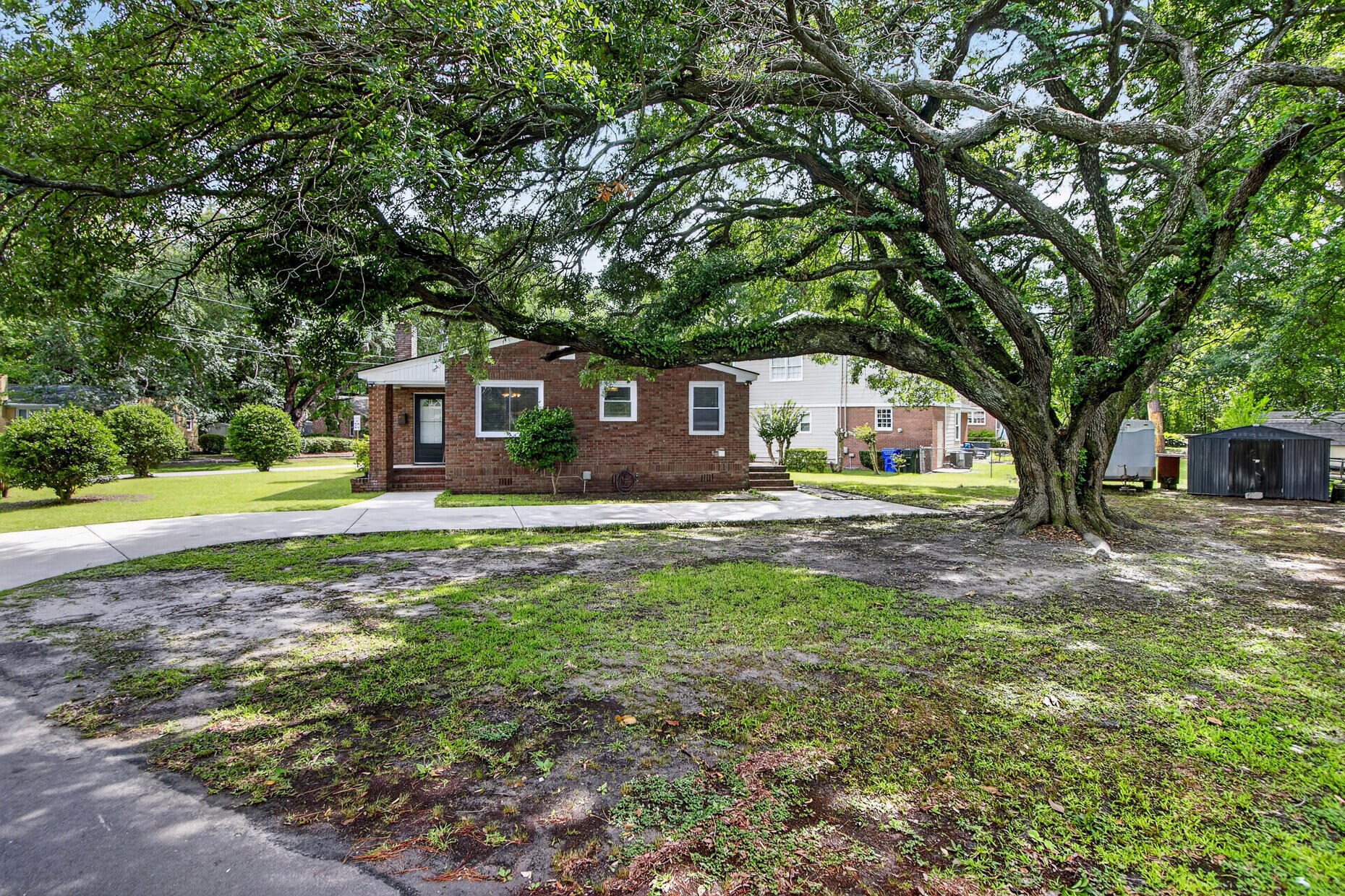 757 Longfellow Road Charleston, SC 29407 - Photo 3 of 30