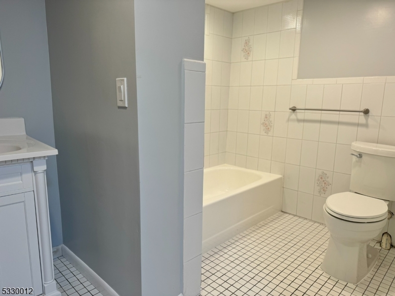 14 Rohn Street East Hanover, NJ 07936 - Photo 13 of 35