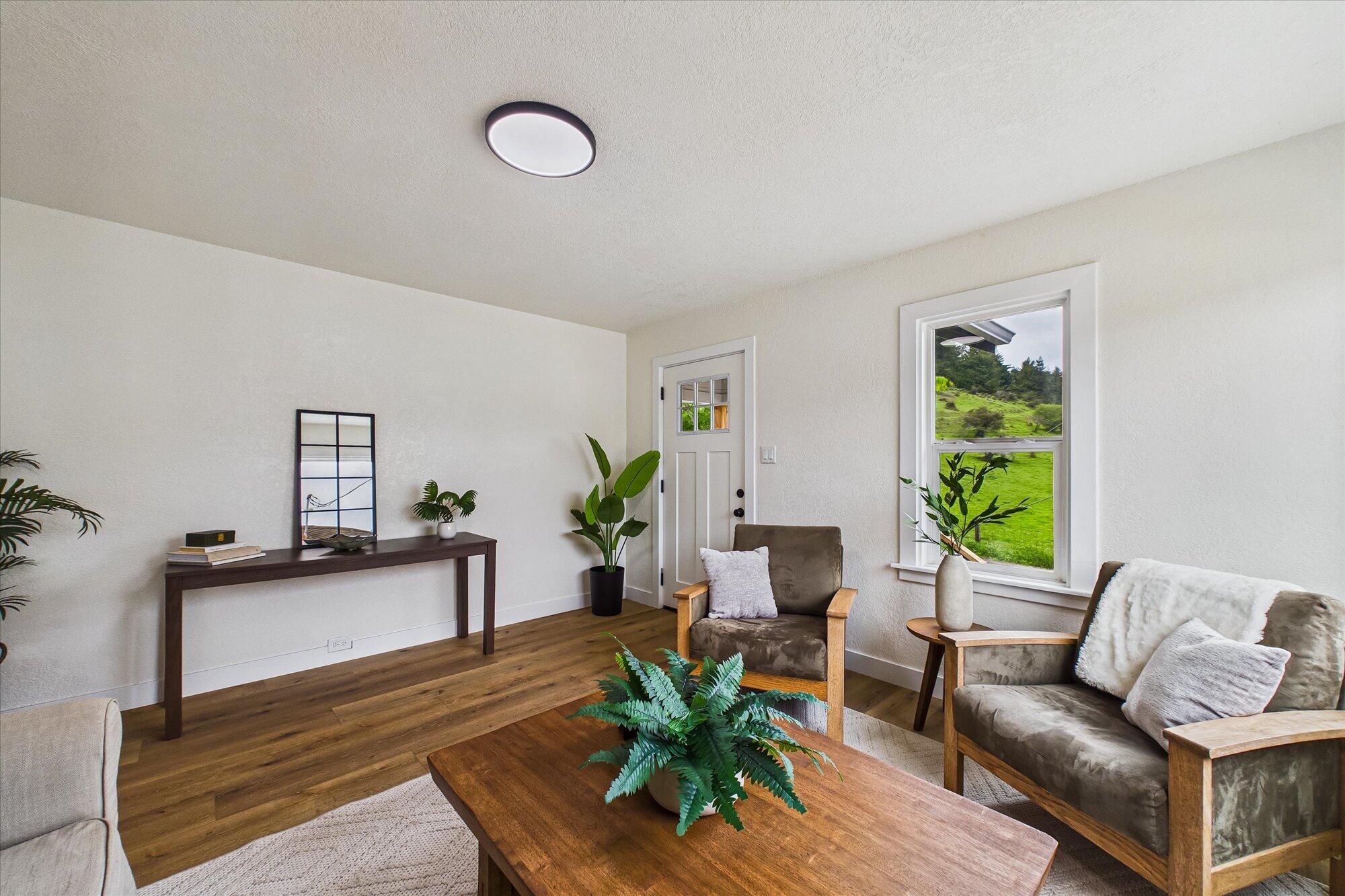 355 Douglas Street Rio Dell, CA 95562 - Photo 7 of 33