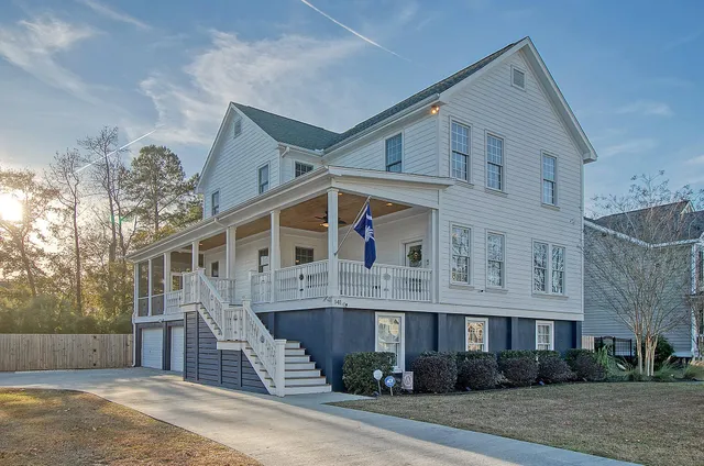 $950,000 | 141 Wando Reach Drive, Charleston, SC 29492