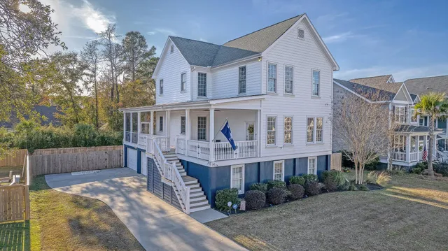 $950,000 | 141 Wando Reach Drive, Charleston, SC 29492