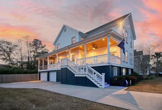 $950,000 | 141 Wando Reach Drive, Charleston, SC 29492