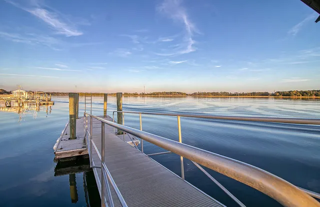 $950,000 | 141 Wando Reach Drive, Charleston, SC 29492