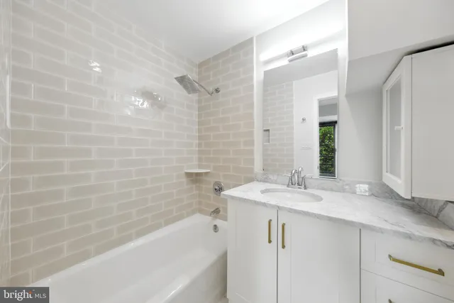 $1,050,000 | 2519 I Street Northwest, Unit 1, Washington, DC 20037